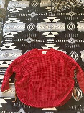 NWOT Women’s Crewneck Waffle-Knit Sweater — Red